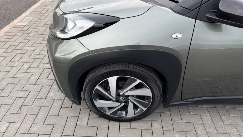 Toyota Aygo X 1.0 VVT-i Edge 5dr Auto Petrol Hatchback